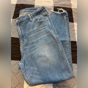 Old navy rockstar skinny jeans- Size 14